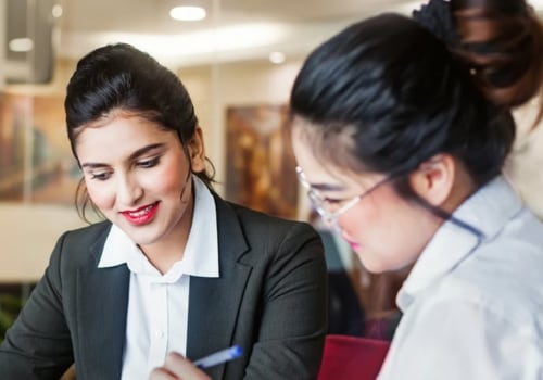Can lawyers advertise in Canada?